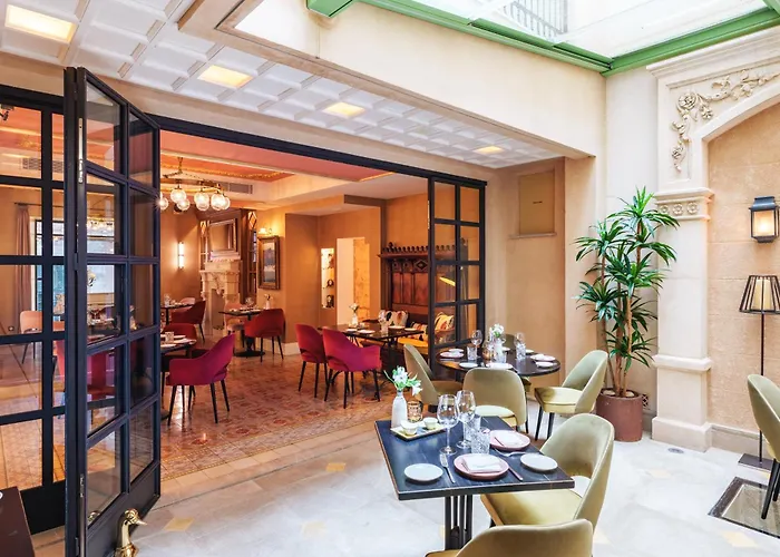 Hotel Gloria De Sant Jaume